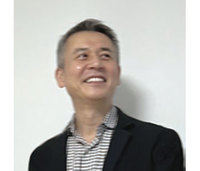 亀山 恵也